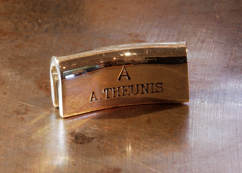 Theunis Alpha Wolf Tuner for Cello - Silver